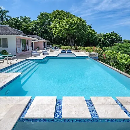 Hospitalityexpert Charming 4 Bedroom Villa Sleeps 10 - Pool Hot Tub Beach & Private Chef